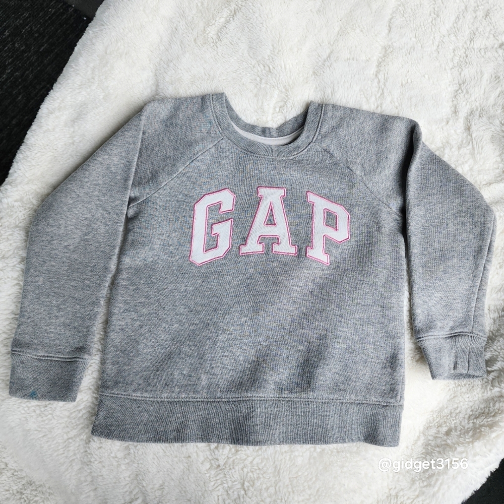🪼EUC BABY GAP GREY WITH WHITE & PINK LETTERS SWEATSHIRT - SIZE 5 YRS